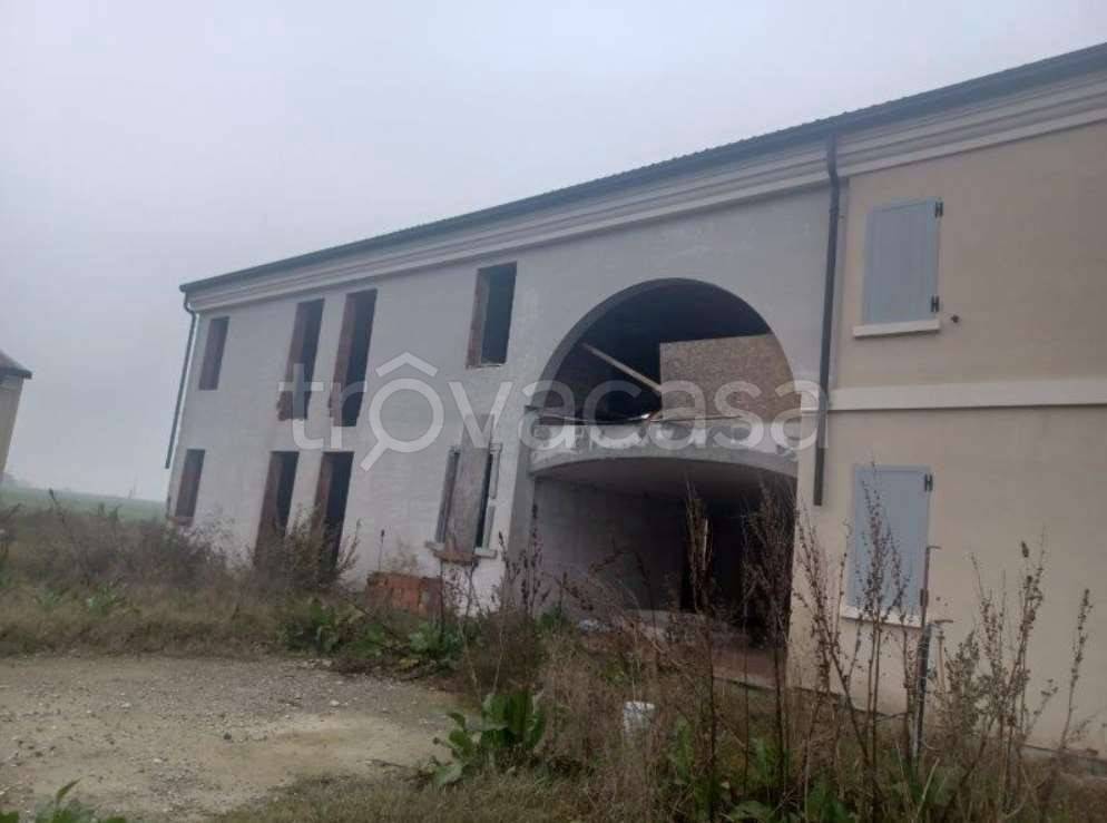 casa indipendente in vendita a Finale Emilia