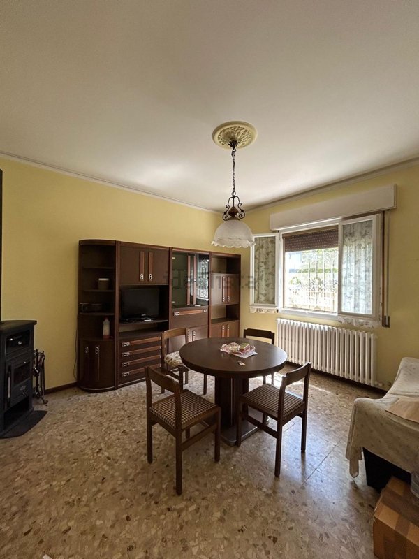 casa indipendente in vendita a Finale Emilia in zona Massa Finalese