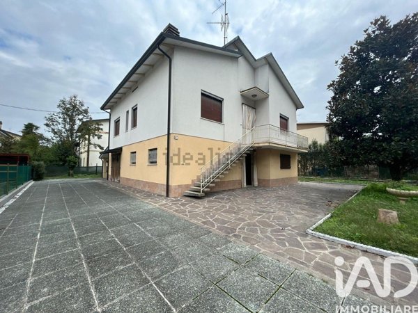 casa indipendente in vendita a Finale Emilia
