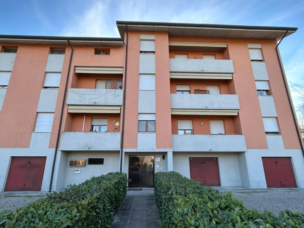 appartamento in vendita a Finale Emilia in zona Massa Finalese