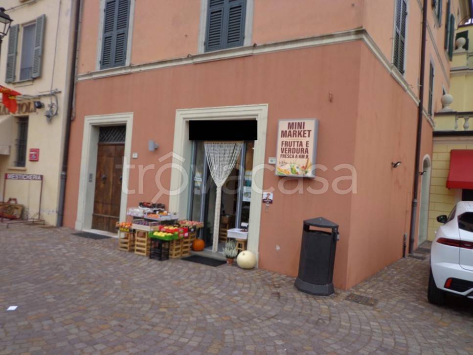 negozio in vendita a Finale Emilia