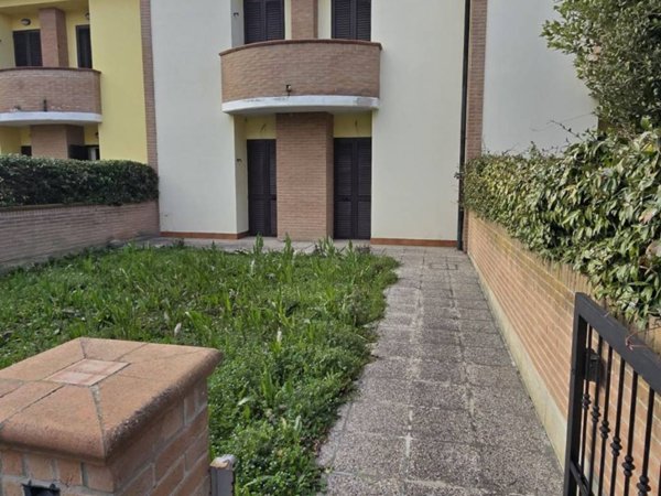 casa indipendente in vendita a Finale Emilia in zona Massa Finalese