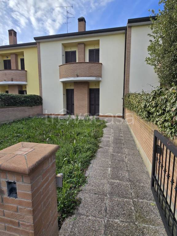 casa indipendente in vendita a Finale Emilia in zona Massa Finalese