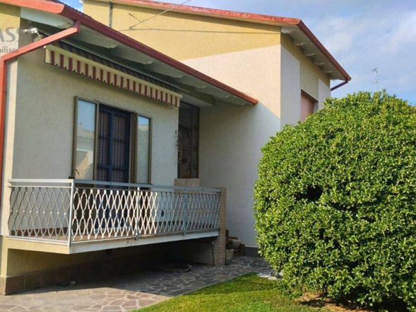 casa indipendente in vendita a Finale Emilia