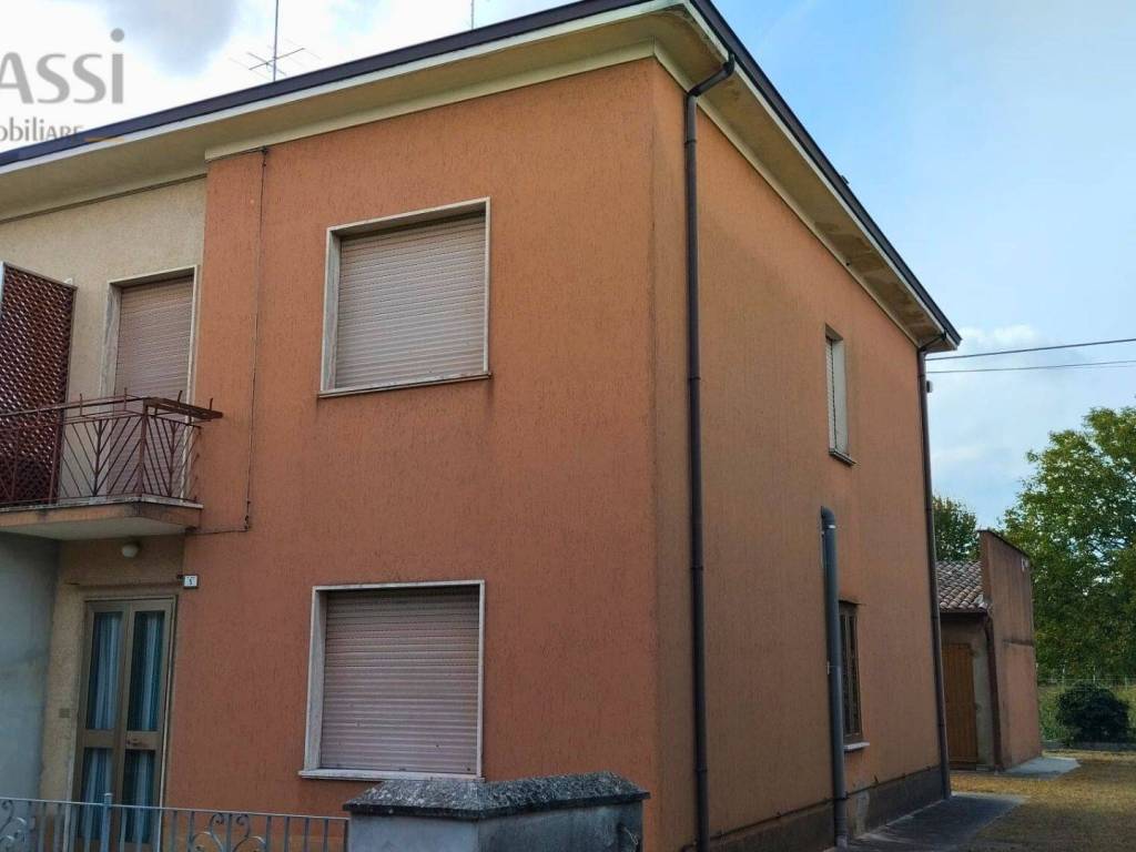 casa indipendente in vendita a Finale Emilia