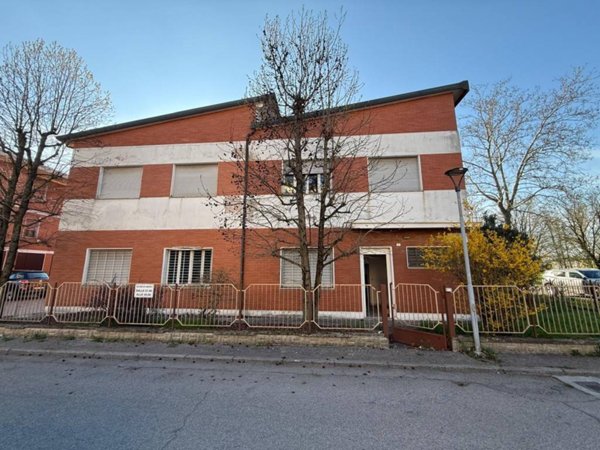 ufficio in vendita a Finale Emilia