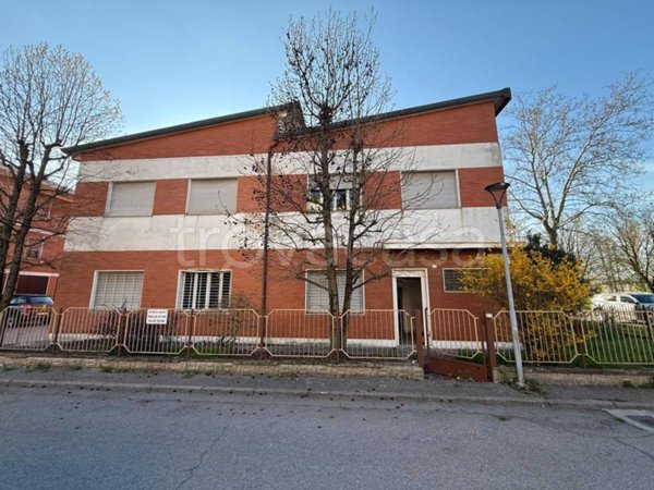 ufficio in vendita a Finale Emilia