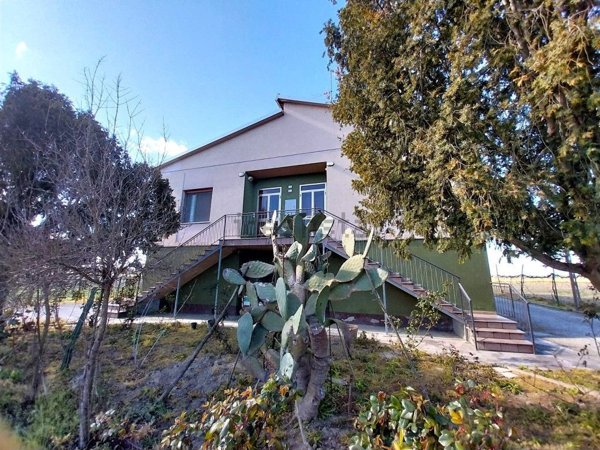 casa indipendente in vendita a Finale Emilia