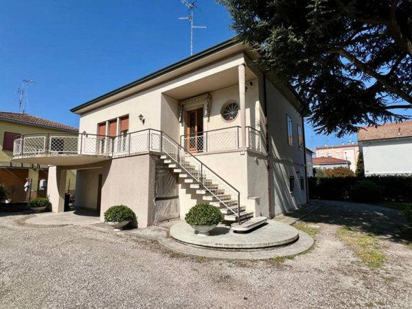 casa indipendente in vendita a Finale Emilia