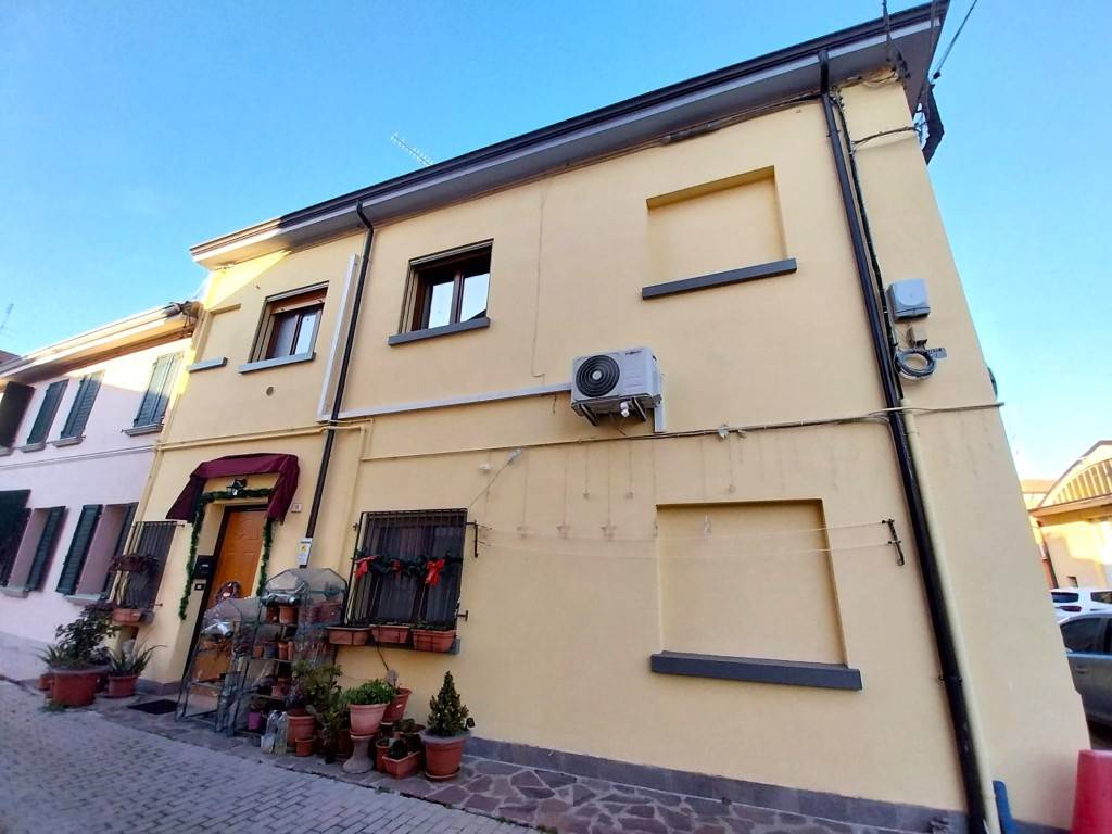 casa indipendente in vendita a Finale Emilia