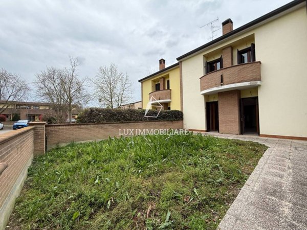 casa indipendente in vendita a Finale Emilia in zona Massa Finalese