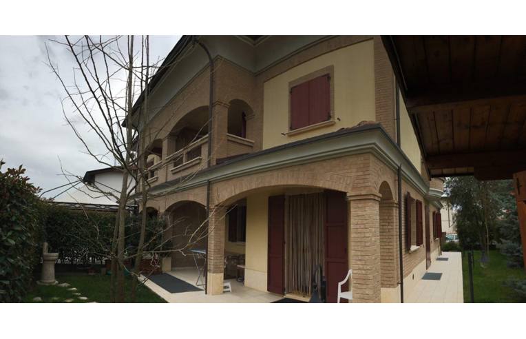 casa indipendente in vendita a Finale Emilia