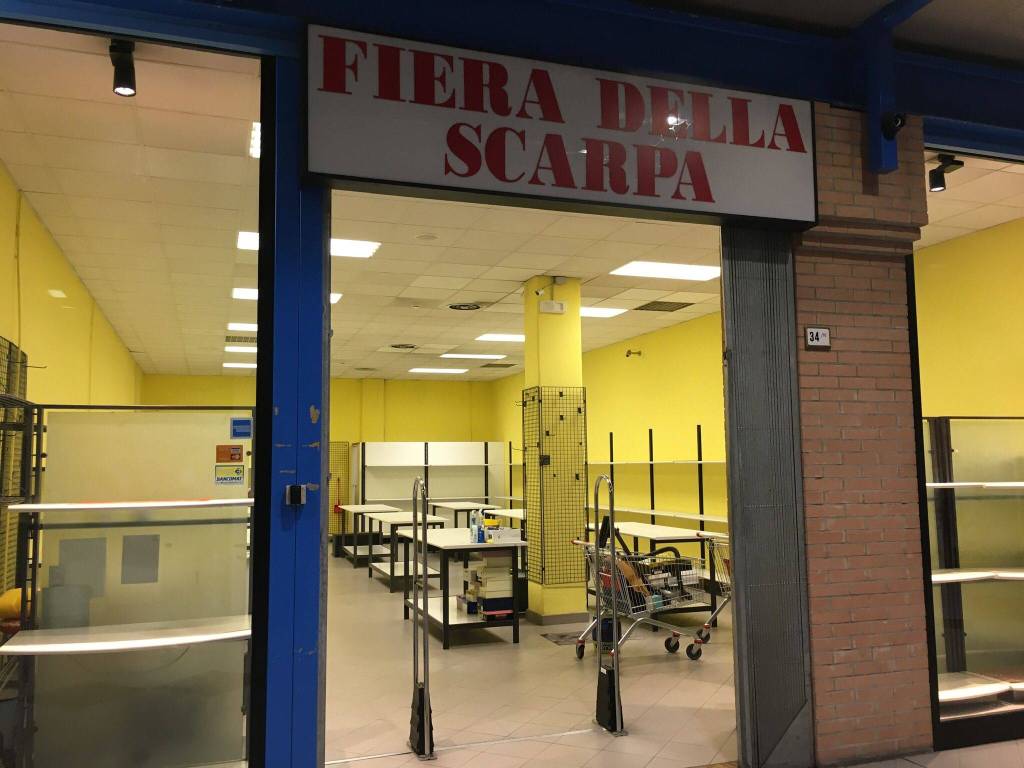 negozio in vendita a Finale Emilia