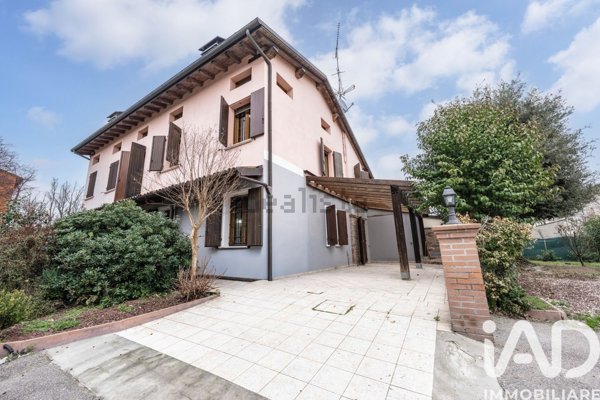 casa indipendente in vendita a Finale Emilia