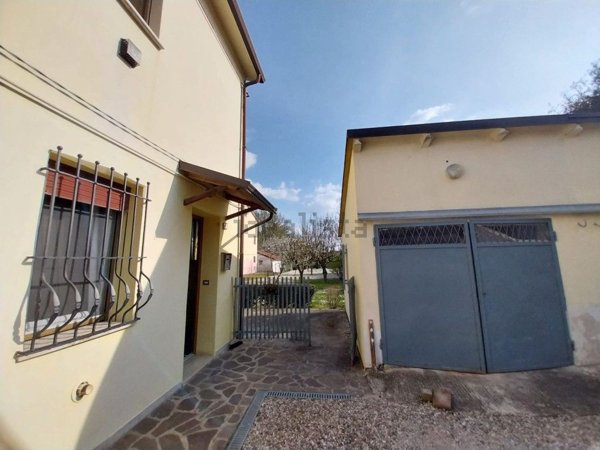 casa indipendente in vendita a Finale Emilia