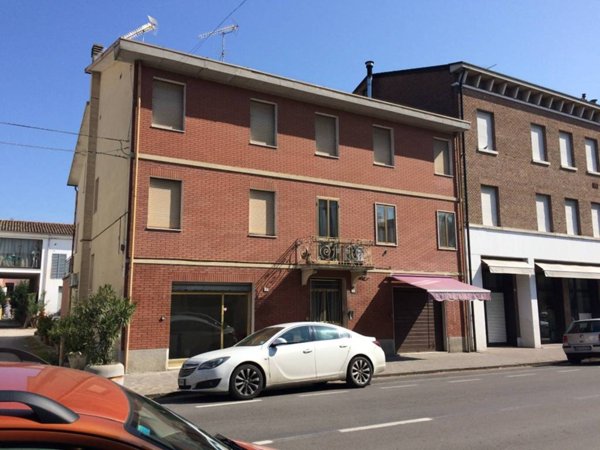 appartamento in vendita a Finale Emilia in zona Massa Finalese