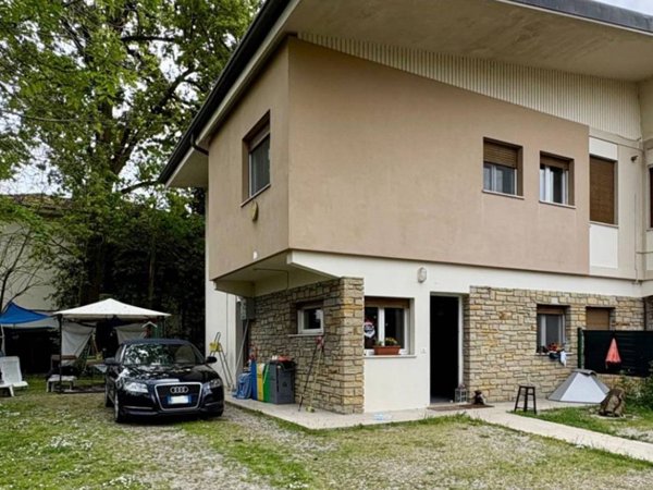 casa indipendente in vendita a Finale Emilia in zona Massa Finalese