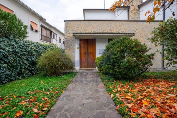 casa indipendente in vendita a Finale Emilia in zona Massa Finalese