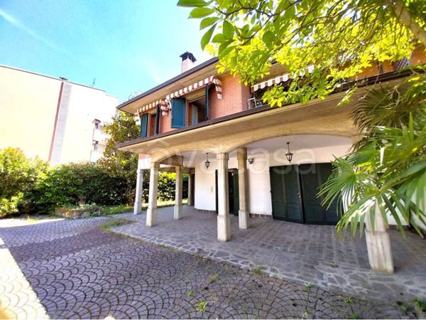casa indipendente in vendita a Finale Emilia