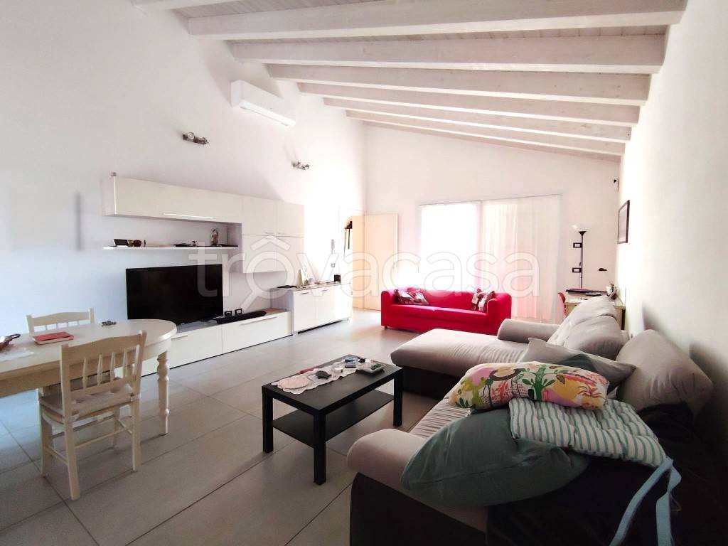 casa indipendente in vendita a Finale Emilia in zona Canaletto