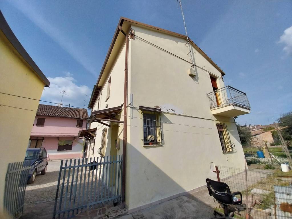 casa indipendente in vendita a Finale Emilia