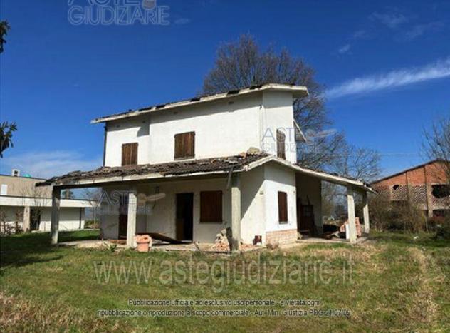 casa indipendente in vendita a Finale Emilia in zona Massa Finalese