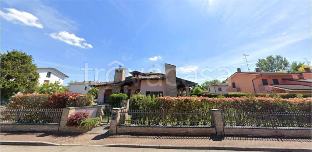 casa indipendente in vendita a Finale Emilia in zona Massa Finalese
