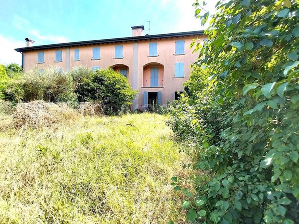 casa indipendente in vendita a Finale Emilia in zona Canaletto