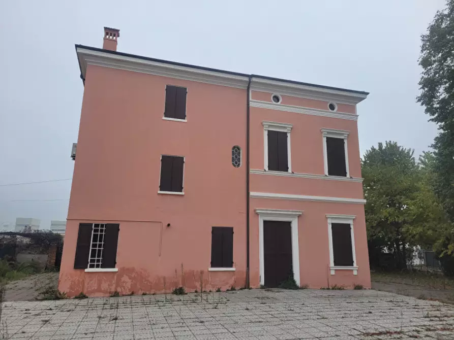 negozio in vendita a Fiorano Modenese