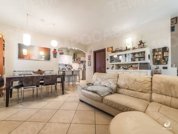 casa indipendente in vendita a Fiorano Modenese in zona Spezzano