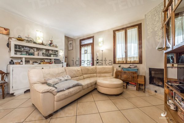 casa indipendente in vendita a Fiorano Modenese in zona Spezzano