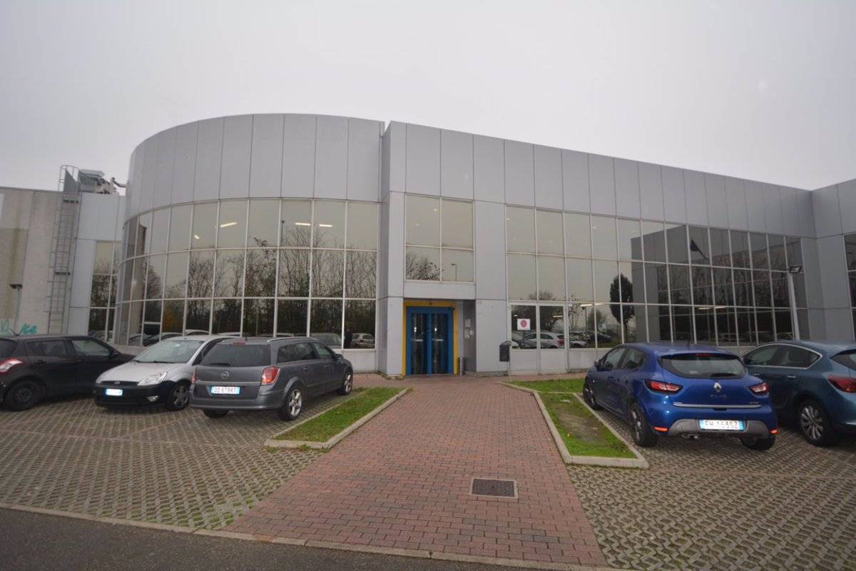 locale commerciale in vendita a Fiorano Modenese