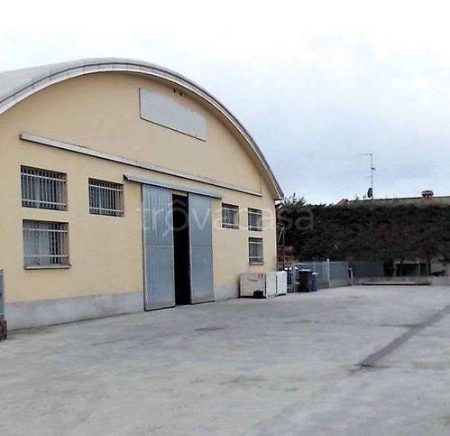 locale commerciale in vendita a Fiorano Modenese