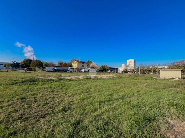 terreno edificabile in vendita a Fiorano Modenese