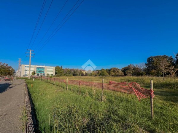 terreno edificabile in vendita a Fiorano Modenese