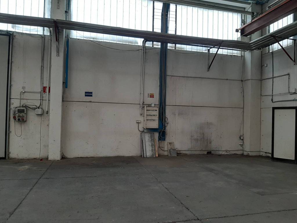 locale commerciale in vendita a Fiorano Modenese