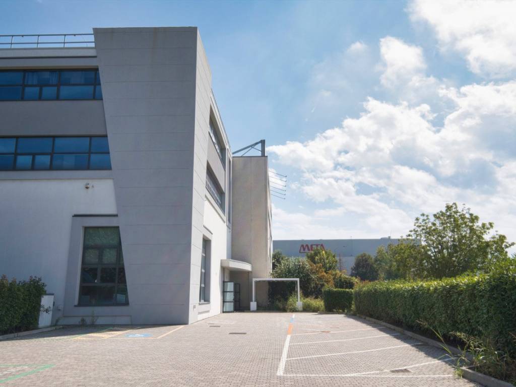 negozio in vendita a Fiorano Modenese