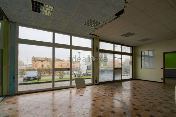 negozio in vendita a Fiorano Modenese