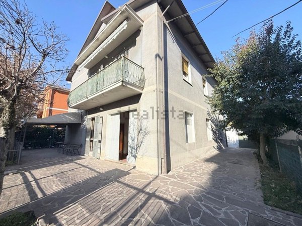 casa indipendente in vendita a Fiorano Modenese in zona Spezzano