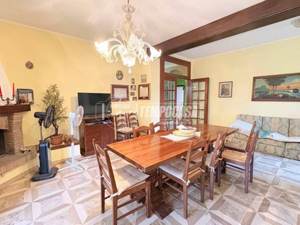 casa indipendente in vendita a Fiorano Modenese in zona Spezzano