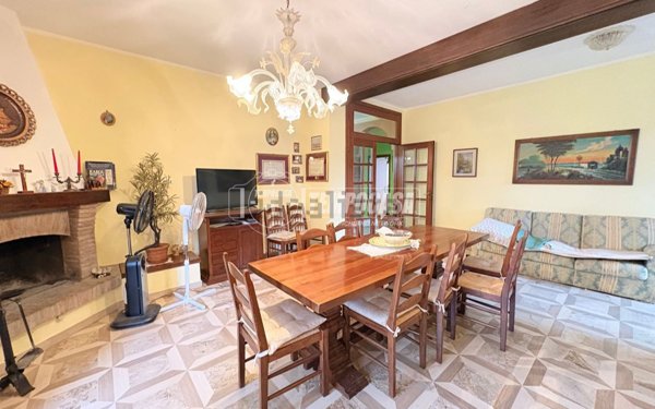 casa indipendente in vendita a Fiorano Modenese in zona Spezzano