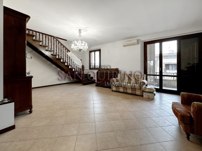 appartamento in vendita a Fiorano Modenese in zona Spezzano