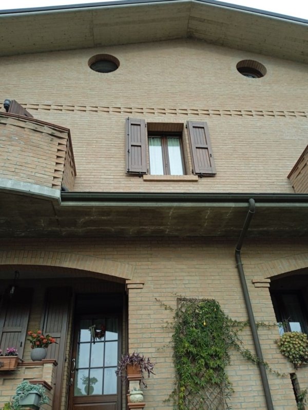 casa indipendente in vendita a Fiorano Modenese in zona Spezzano