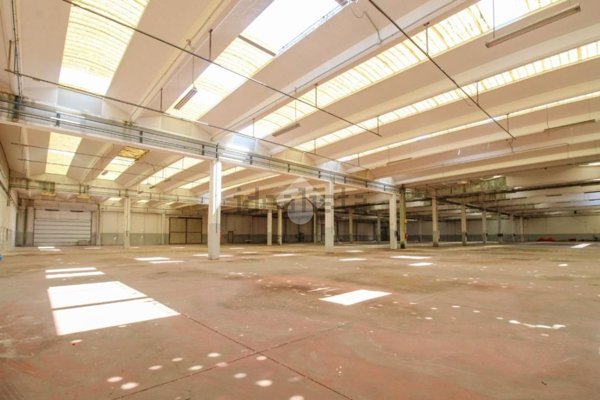 capannone in vendita a Fiorano Modenese