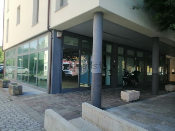 ufficio in vendita a Fiorano Modenese