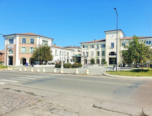 locale commerciale in vendita a Fiorano Modenese in zona Spezzano