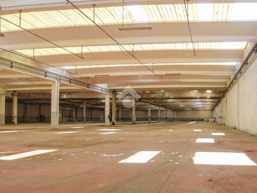 capannone in vendita a Fiorano Modenese
