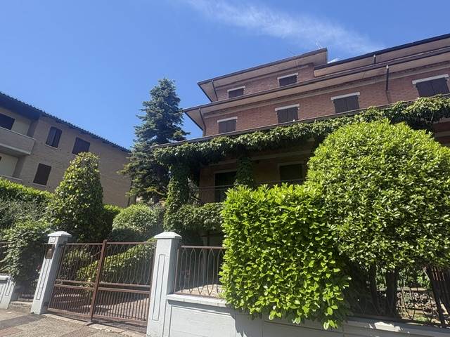 casa indipendente in vendita a Fiorano Modenese in zona Spezzano