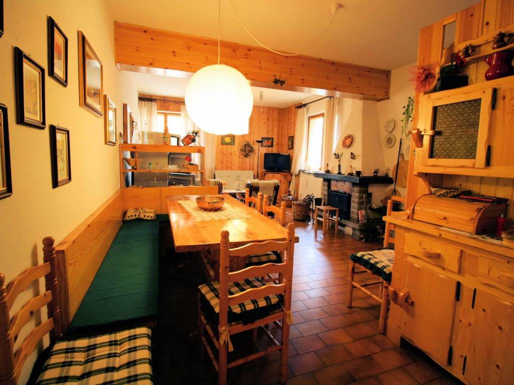 appartamento in vendita a Fiumalbo in zona Faidello