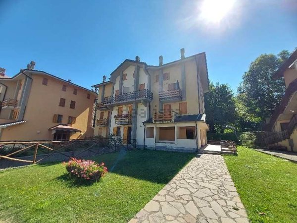 appartamento in vendita a Fiumalbo in zona Faidello
